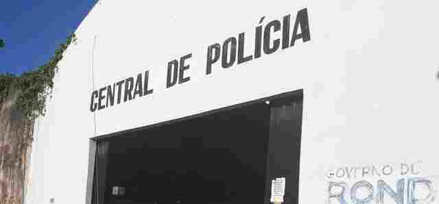 Mulher é espancada pelo marido em frente a pizzaria em Porto Velho