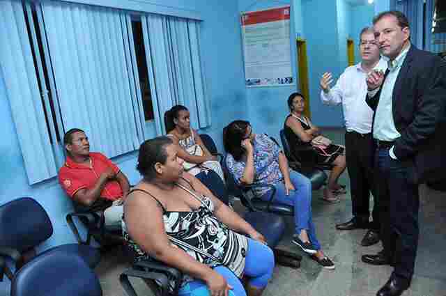 Prefeito verifica primeiro plantão "corujão’ no Maurício Bustani