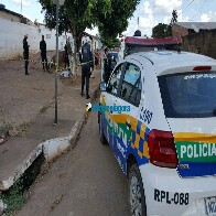 Homem é executado com tiros de pistola em lava jato na zona sul