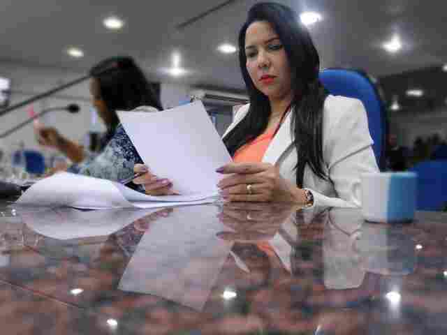 Por incentivo ao esporte, vereadora Cristiane Lopes vota favorável a criação do Fumder