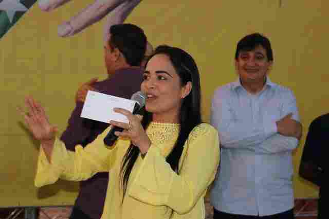 Juliana Roque permanece no cargo em Pimenta Bueno