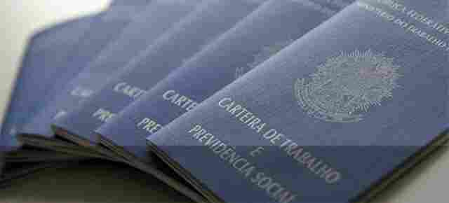 Lei que altera a CLT é publicada no Diário Oficial; confira na íntegra