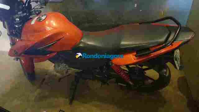 PRF prende homem com motocicleta furtada na BR-364, em Porto Velho