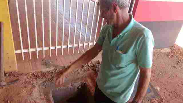 Nova rede de drenagem da Rua da Beira não faz ligação com antigo sistema existente na região