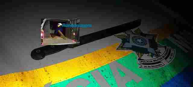 Após roubos na Zona Leste, homem tenta matar policiais com facão e é baleado