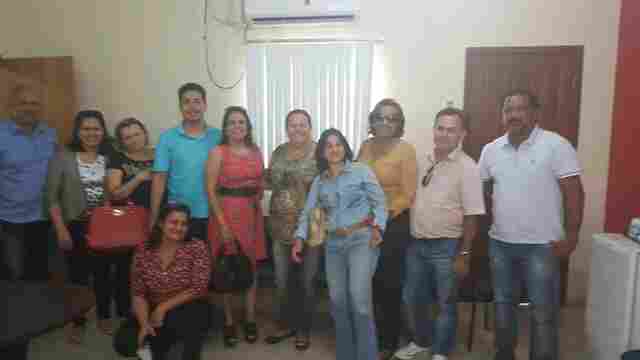 Ellis Regina se reúne com Comissão de Biomédicos e Bioquímicos de Porto Velho