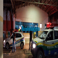 Jovem é esfaqueado pelo irmão após bebedeira em bar