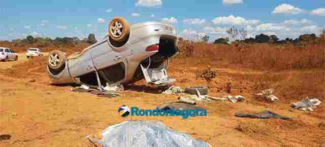 Homem morre esmagado pelo próprio carro após capotamento na Capital