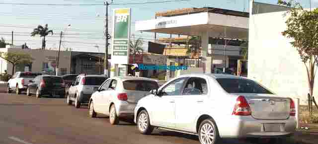 Aumento no preço da gasolina deixa consumidores e até donos de postos revoltados em Porto Velho