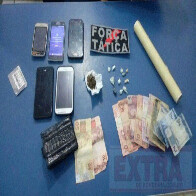 PM fecha boca de fumo e conduz oito pessoas para delegacia