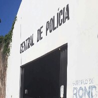 Jovem é preso após agredir o irmão e a cunhada na capital