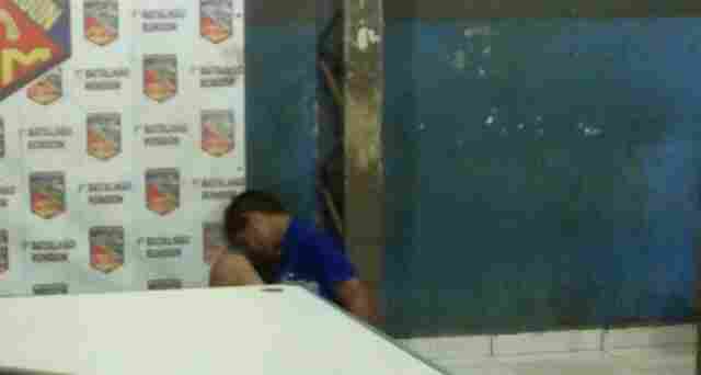 PM prende homem com roupas e calçados furtados de loja no centro de Porto Velho