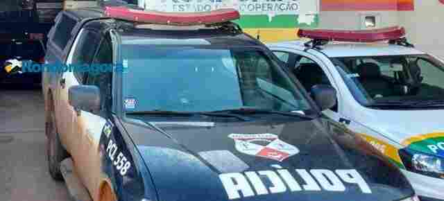 Menino foge de casa e diz que era espancando e acorrentado pelo pai e madrastra grávida