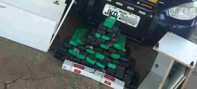 PRF prende mulher com 65 quilos de maconha dentro de ônibus