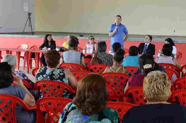 Sindsef realiza assembleia para sanar dúvidas de aposentados e pensionistas sobre o termo de opção