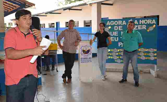 Cleiton Roque garante R$ 600 mil para Espigão do Oeste no Distrito de Pacarana