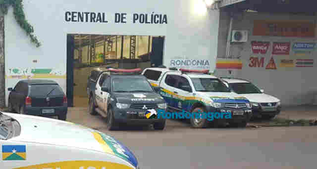 Homem é preso por embriaguez na direção após ameaçar clientes de conveniência