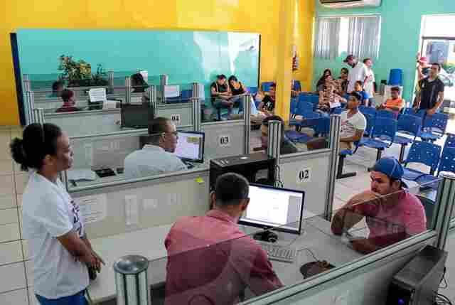 Confira as vagas de emprego oferecidas no Sine da capital