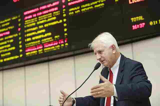 Airton Gurgacz requer audiência pública para discutir prevenção ao suicídio