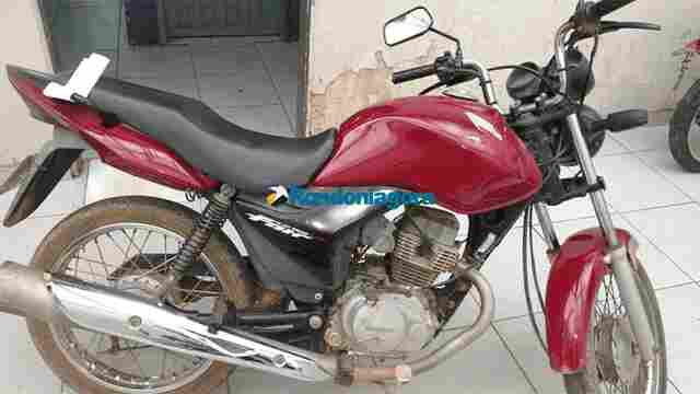 Menores são apreendidos com motocicleta furtada há quatro dias na região Leste da capital