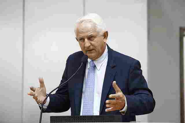 Airton apresenta projeto que institui o Programa Motociclista Legal