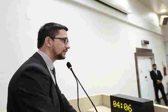 Professores de Espigão do Oeste desmentem declarações do deputado Anderson do Singeperon