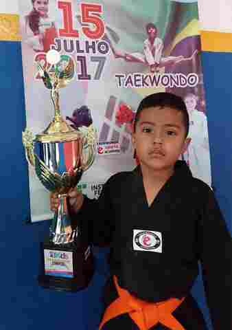 Aos 6 anos, lutador de taekwondo vai representar Rondônia em competições no Paraná e Amazonas