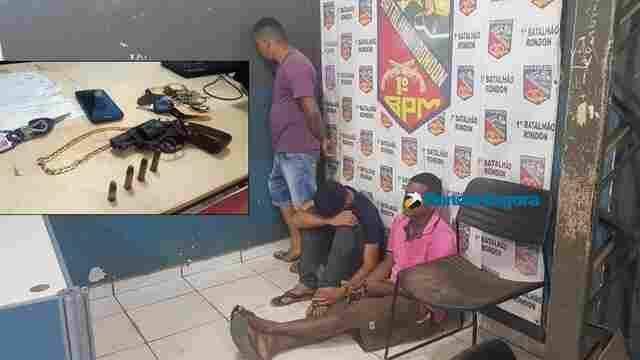 Bandidos são presos após arrastão em parada de ônibus