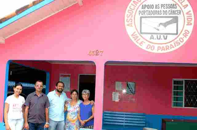 Laerte Gomes garante veículo para Associação Unidos Pela Vida de Vale do Paraíso