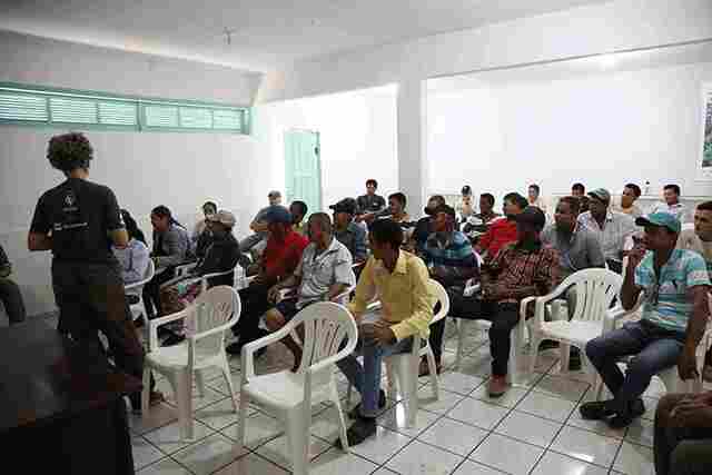 Agricultores participam de encontro do projeto Semeando Sustentabilidade
