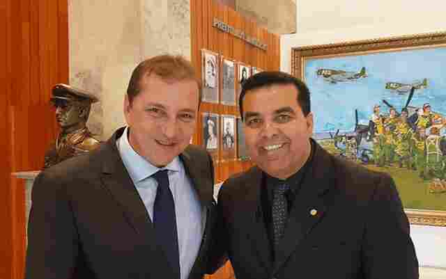 Deputado Garçon e prefeito Hildon comemoram empenho de R$ 66 milhões para pavimentação asfáltica de Porto Velho