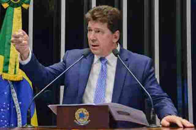 Cassol é homenageado pelos mantenedores do Hospital de Câncer de Barretos