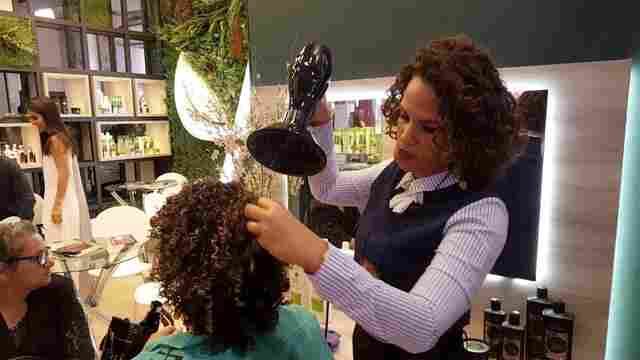 Empresa de Rondônia especializada em cabelos cacheados é destaque em feira internacional