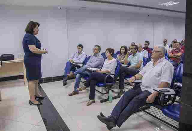 Sistema CrediSIS realiza treinamento em cooperativismo