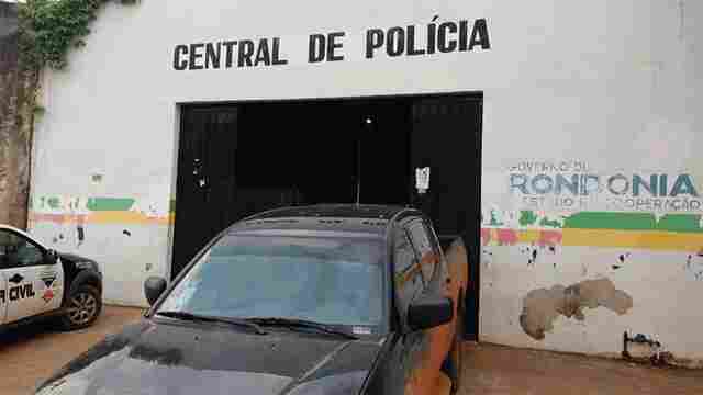 Briga de vizinhos termina com homem lesionado por golpe de facão