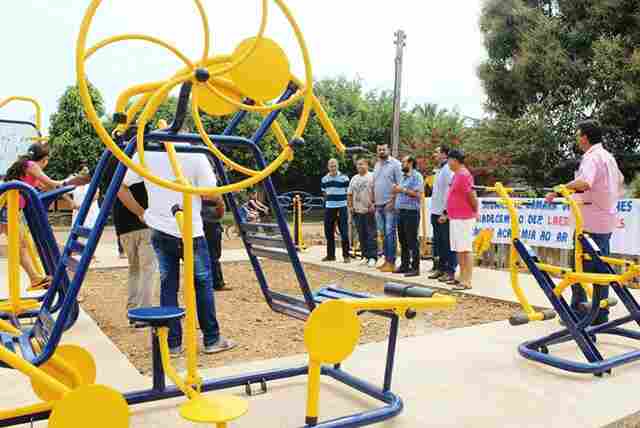 Laerte entrega três academias ao ar livre em Costa Marques e em dois distritos da região