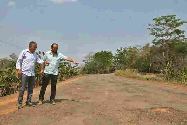 Laerte Gomes cobra recapeamento da RO 135 em Ji-Paraná