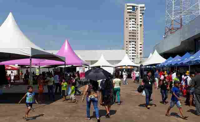 Dia do Bem garante atendimentos gratuitos a milhares de pessoas; fotos
