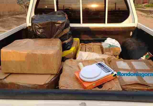 Dois homens são presos com quase 200 quilos de droga após denúncia anônima