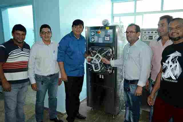 Cleiton Roque vistoria equipamentos hospitalares e medicamentos adquiridos através de indicação parlamentar