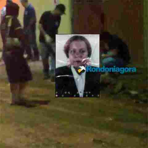 Mulher é encontrada morta em frente da própria casa