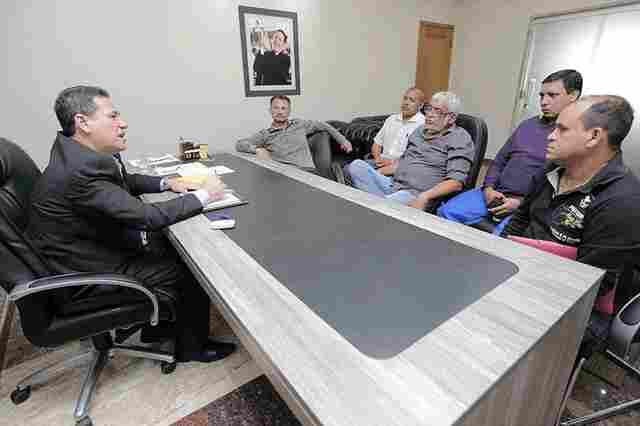 Maurão recebe pedido para que interceda pela contratação de emergenciais da Sejus