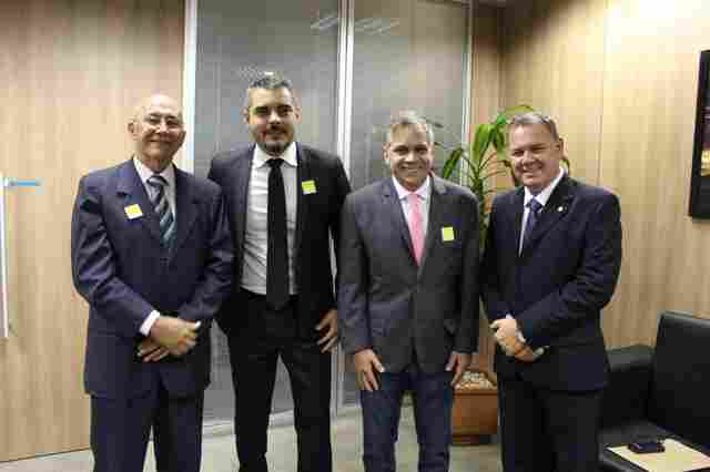 Aeroporto de Ariquemes: Mosquini e Confúcio recebem garantia de recursos