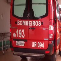 Homem é ferido a paulada pelo sobrinho enquanto os dois bebiam em casa