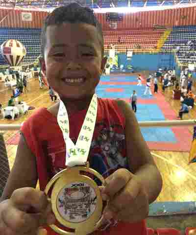 Atleta de Rondônia de seis anos conquista três medalhas em campeonato nacional de Taekwondo