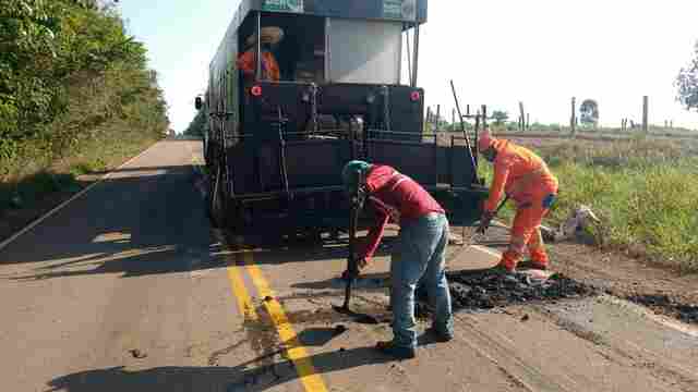 Rodovias estaduais na região central de Rondônia são recuperadas pelo DER