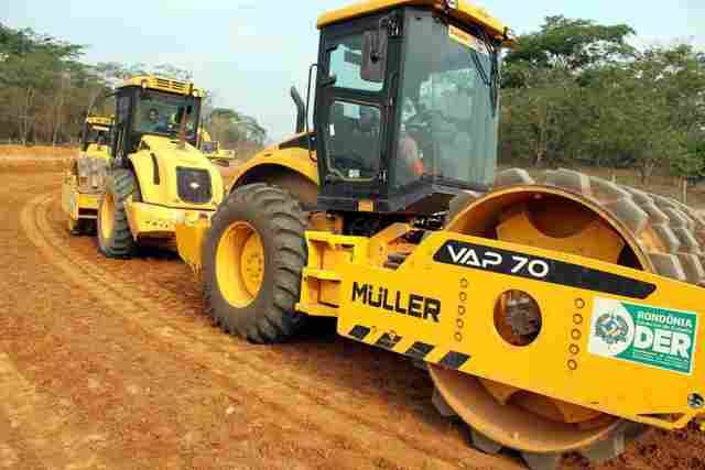 Começa fase final do asfaltamento do Anel Viário de Ji-Paraná