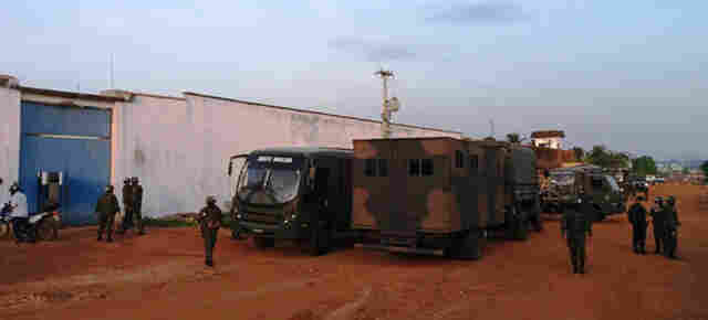 Exército faz varredura em presídio de Cacoal