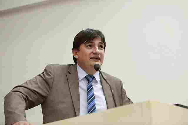 Deputado Cleiton Roque tem aprovado projeto que cria a Medalha do Mérito Cultural