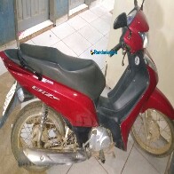 Mulher é presa com motocicleta roubada e diz que comprou em aplicativo de vendas pela internet